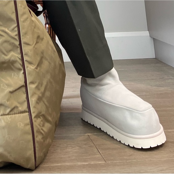 MM6 Titanium Grey Lug Tread Suede Round Toe Moon Snow Boot Size 40 - Picture 7 of 17